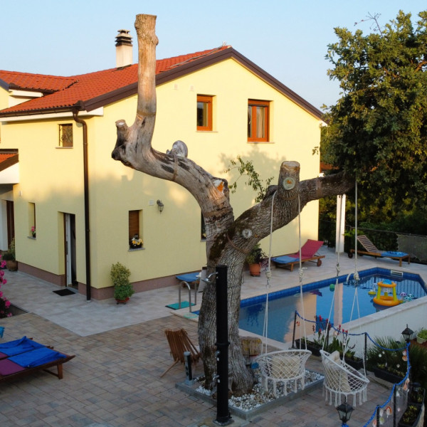 Villa Jozi, Villa Jozi with a pool in the forest, Gabonjin, Krk island, Croatia Gabonjin