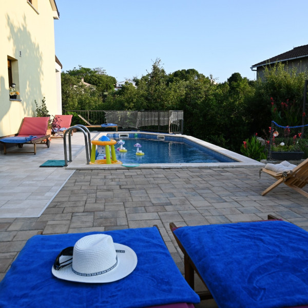 Villa Jozi, Villa Jozi with a pool in the forest, Gabonjin, Krk island, Croatia Gabonjin